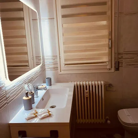 Landi 14 - Air Conditioning, Private Parking, Premium Sleep * Medicina (Emilia-Romagna)