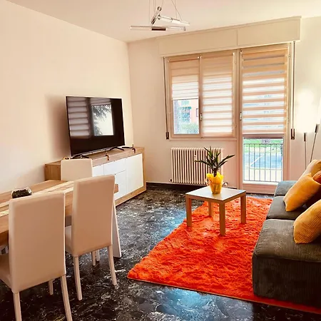 Apartament Landi 14 - Air Conditioning, Private Parking, Premium Sleep