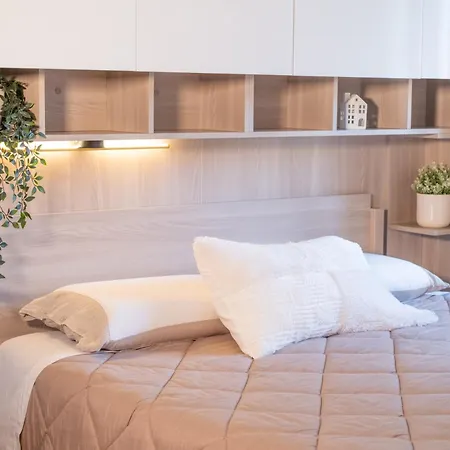 Apartament Landi 14 - Air Conditioning, Private Parking, Premium Sleep