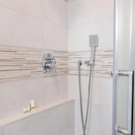 Apartament Landi 14 - Air Conditioning, Private Parking, Premium Sleep