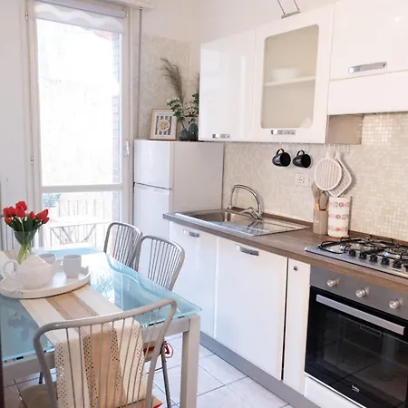 Apartament Landi 14 - Air Conditioning, Private Parking, Premium Sleep *